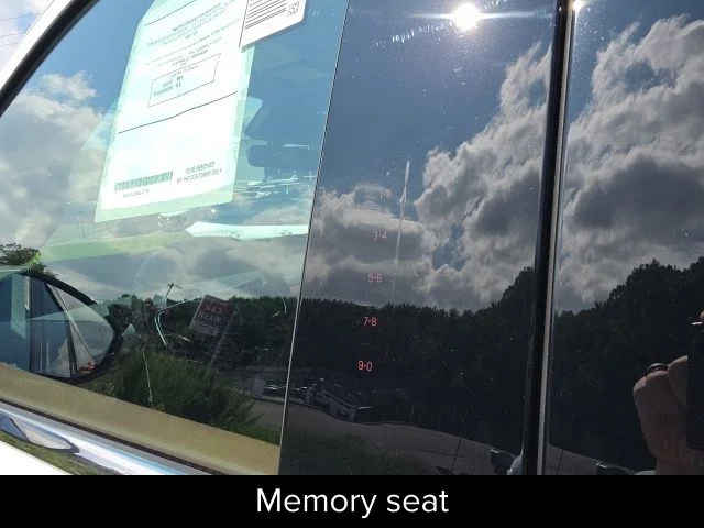 New 2027 Pristine White Metallic Tri-Coat Lincoln Reserve L image 14