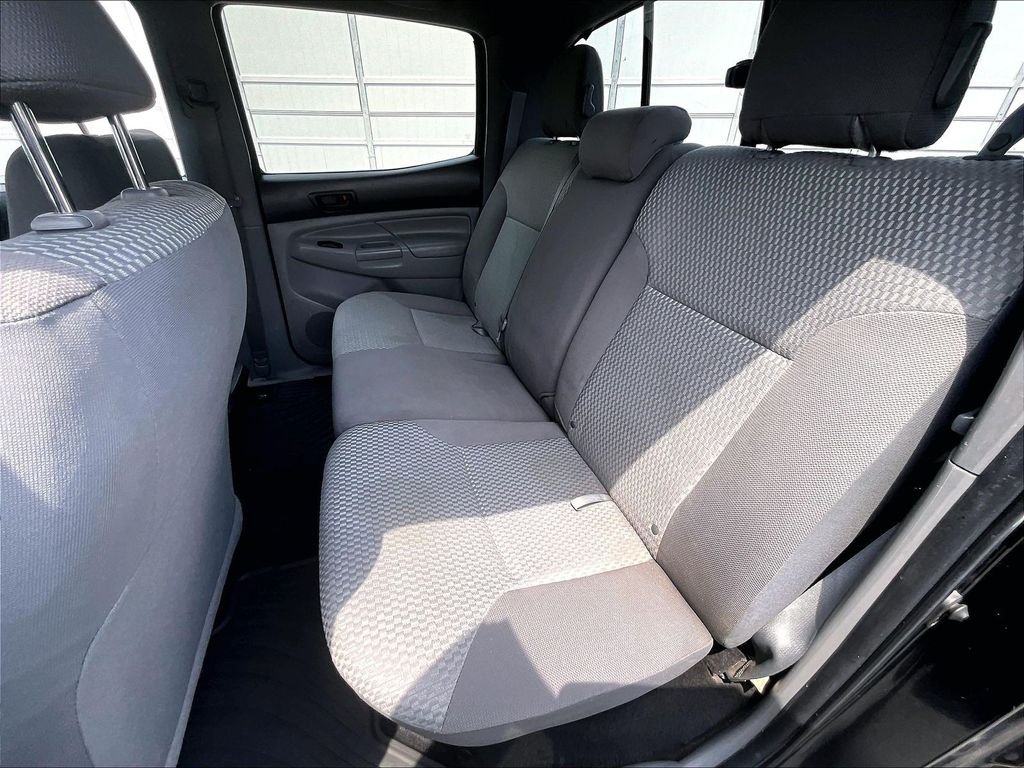 Used 2013 Black Toyota Base image 15