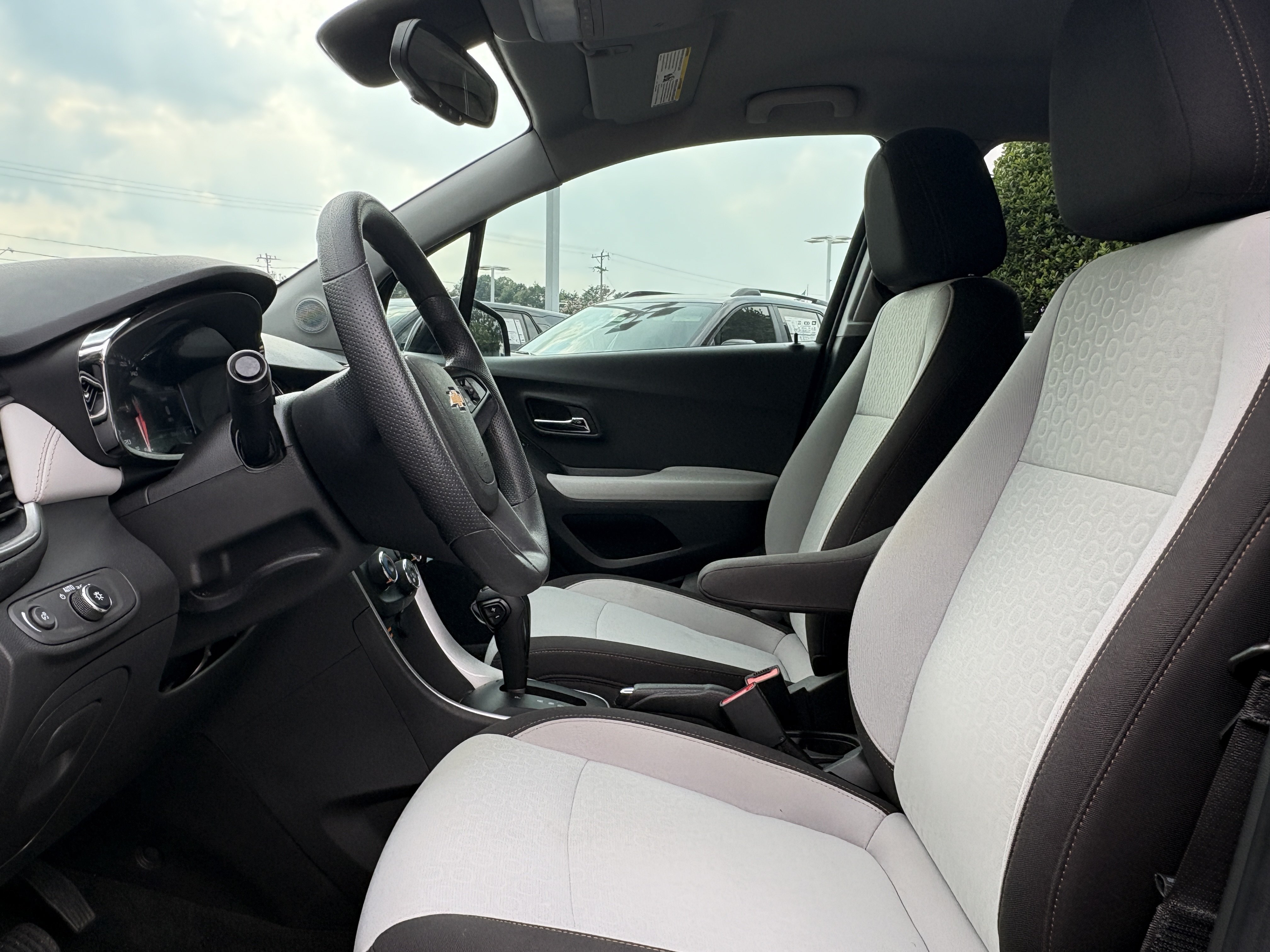 Used 2022 Mosaic Black Metallic Chevrolet LS image 8