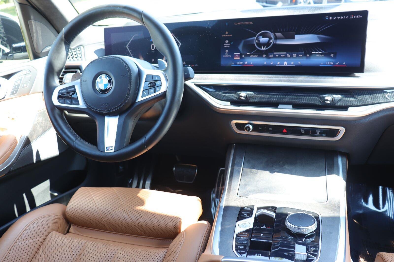 Used 2024 Alpine White BMW xDrive40i image 31