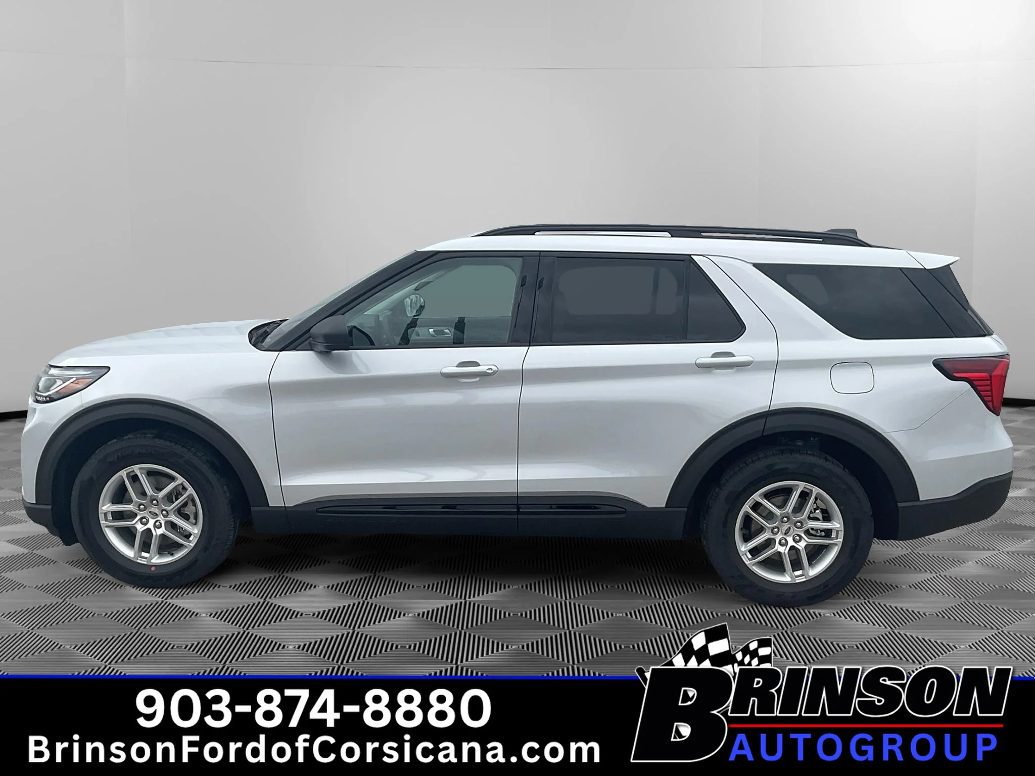 New 2026 Space White Metallic Ford Active image 3