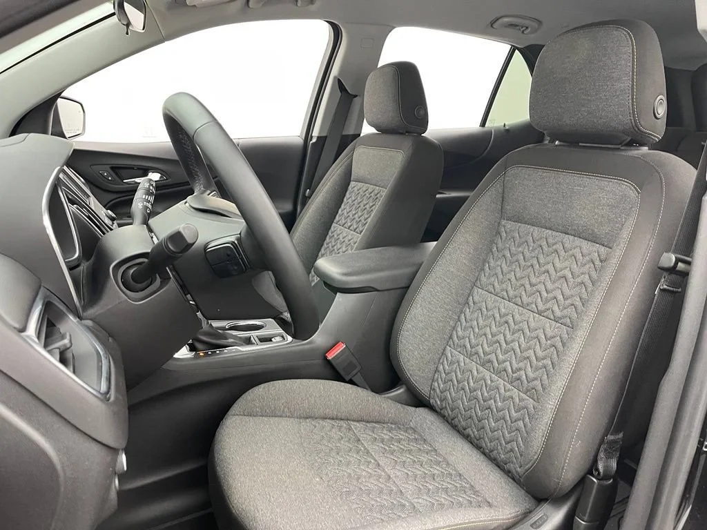Used 2024 Mosaic Black Metallic Chevrolet LT image 18