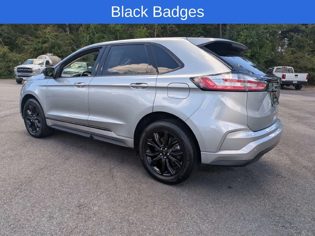 Used 2024 Silver Ford SE image 6