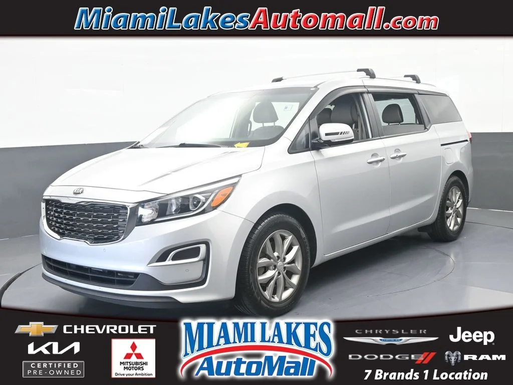 Used 2021 Silky Silver Kia EX image 1