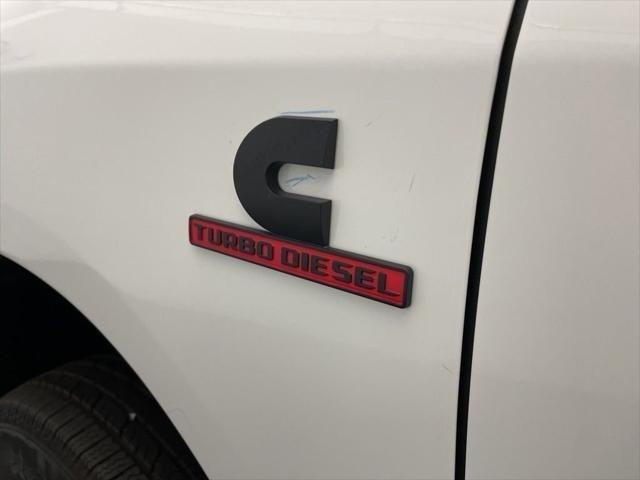 New 2026 Bright White Clear-Coat Exterior Paint RAM TRADESMAN image 10