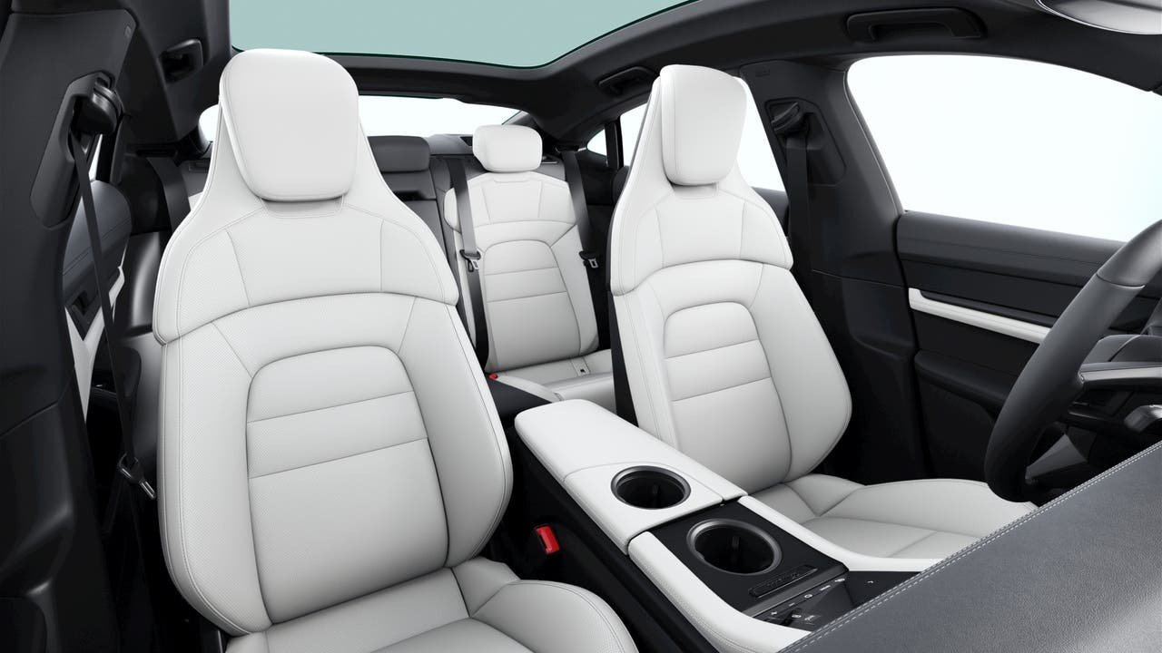 Certified Used 2023 Chalk Porsche  image 7