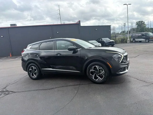 Used 2024 Black Kia LX image 3