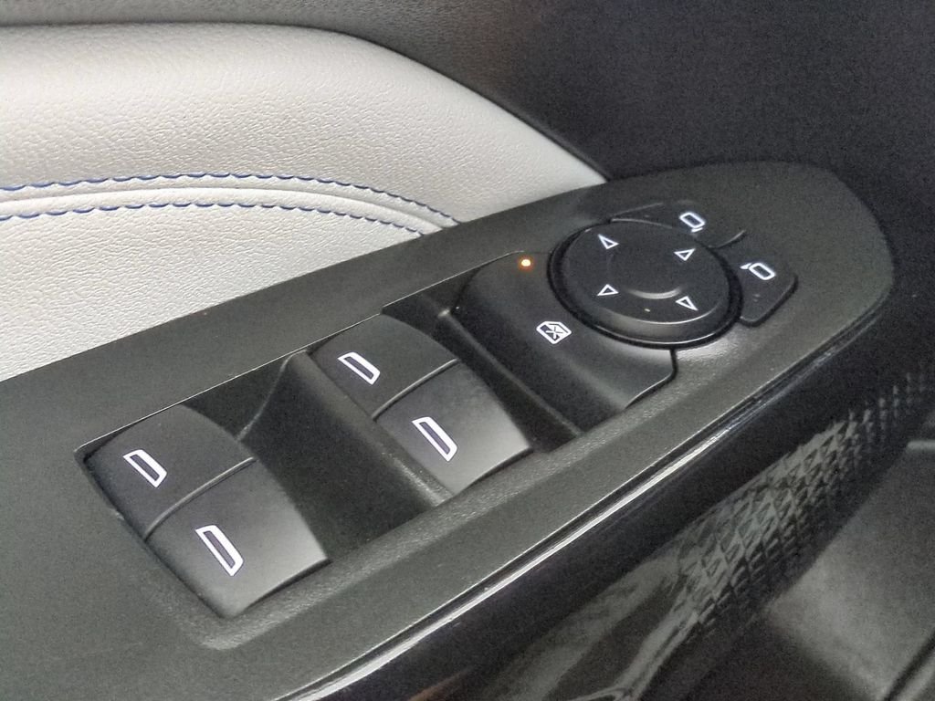 2025 Chevrolet Trax LT - Photo 34