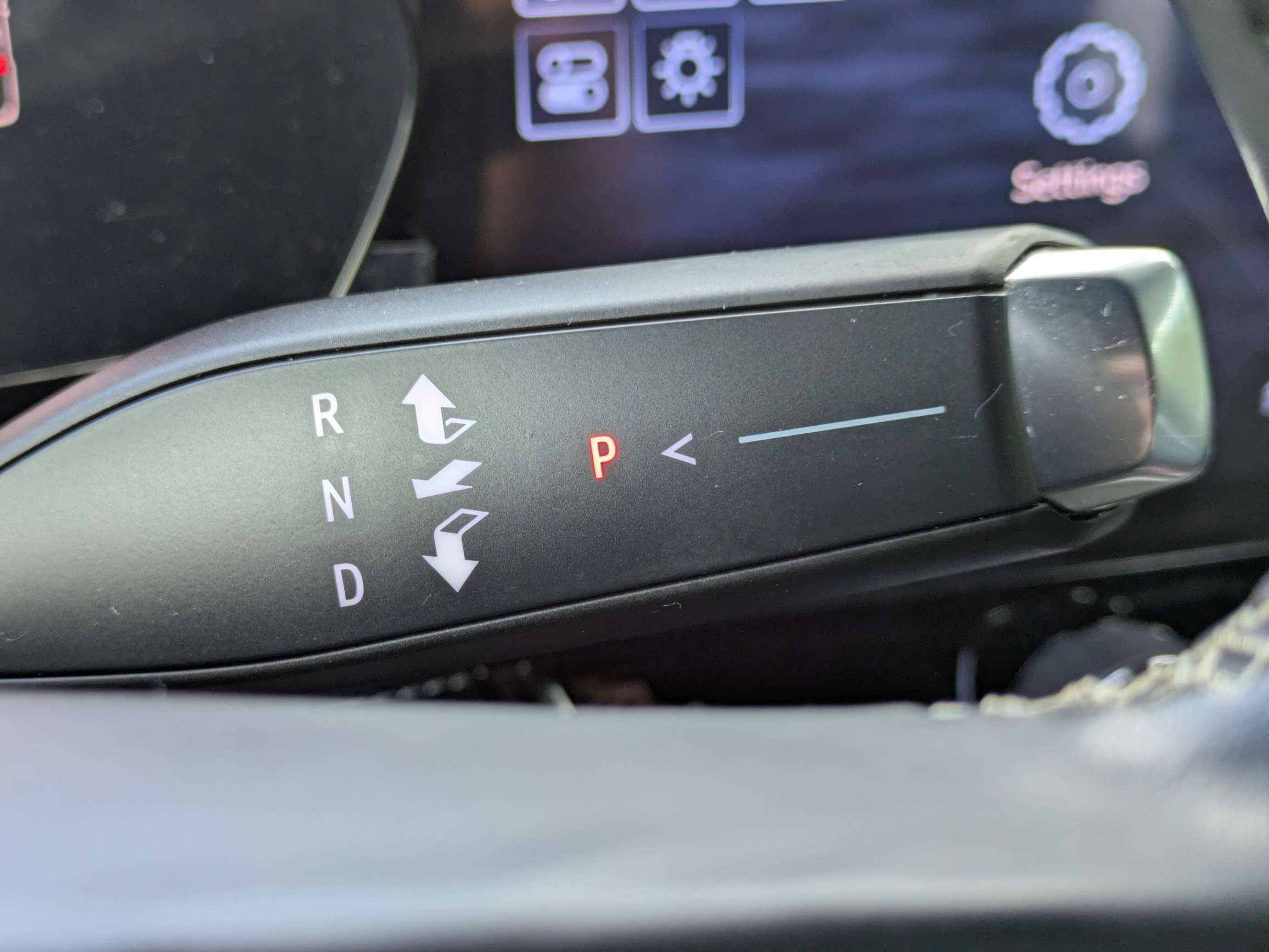 Used 2024 Iridescent Pearl Tricoat Chevrolet LT image 31
