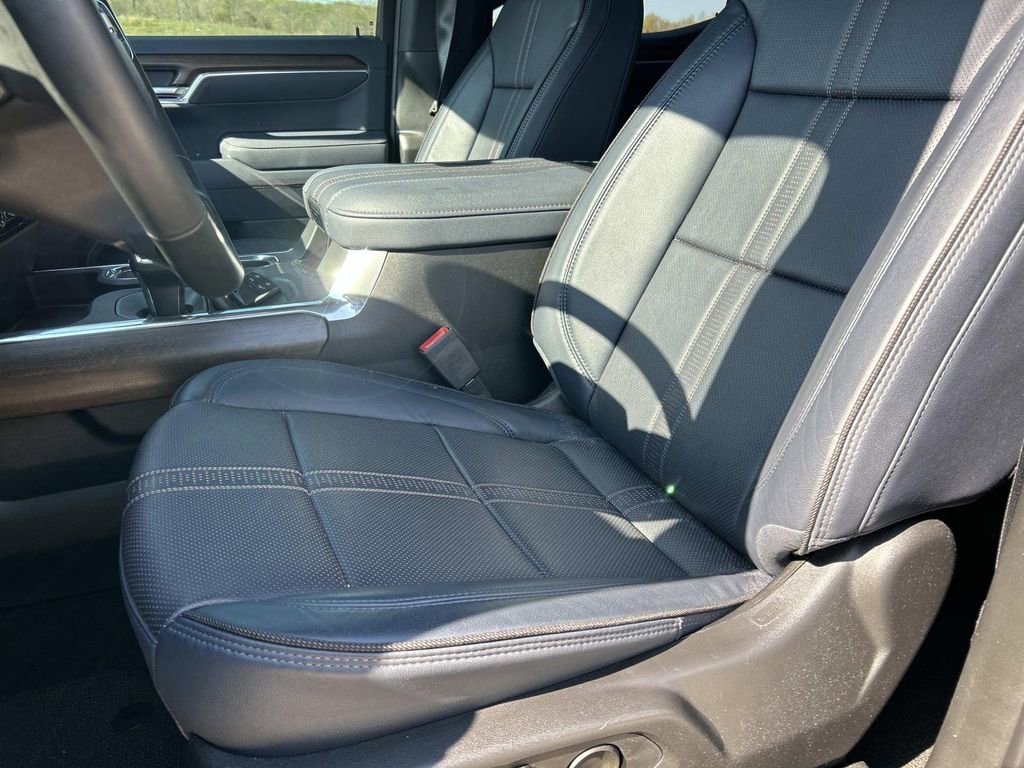 Used 2025 Sterling Gray Metallic Chevrolet High Country image 24