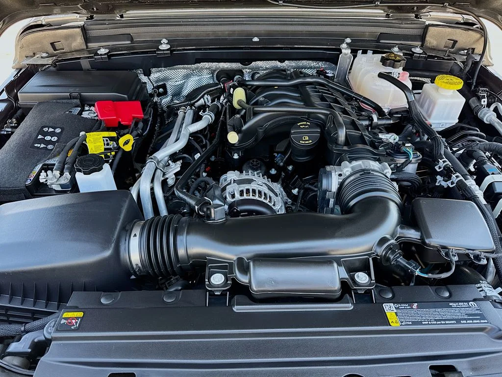 Used 2025 Gray Jeep Rubicon image 37