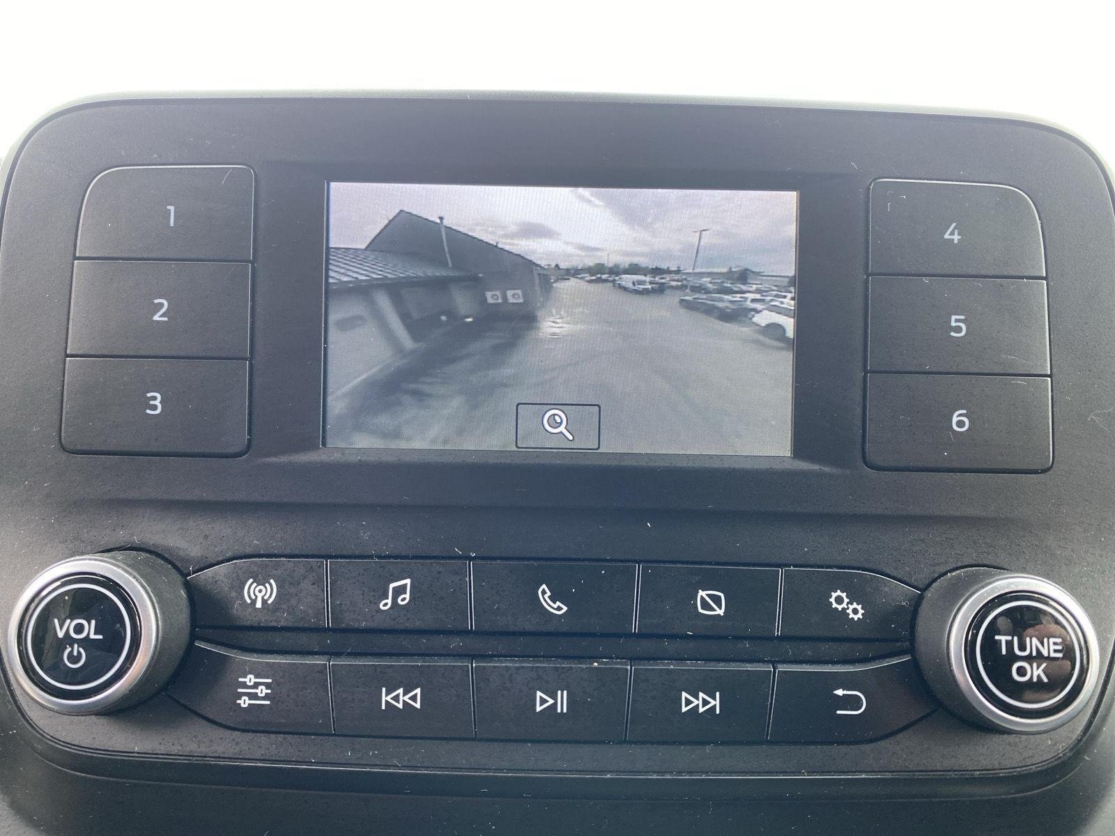 Used 2022 Oxford White Ford  image 17
