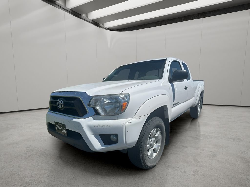 Used 2015 Super White Toyota Base V6 (A5) image 1