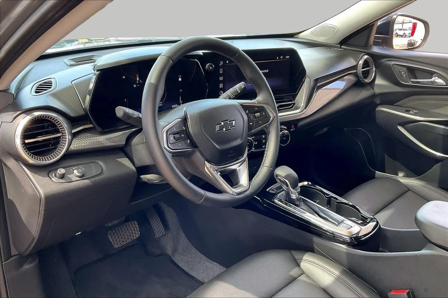 Used 2025 Sterling Gray Metallic Chevrolet ACTIV image 16
