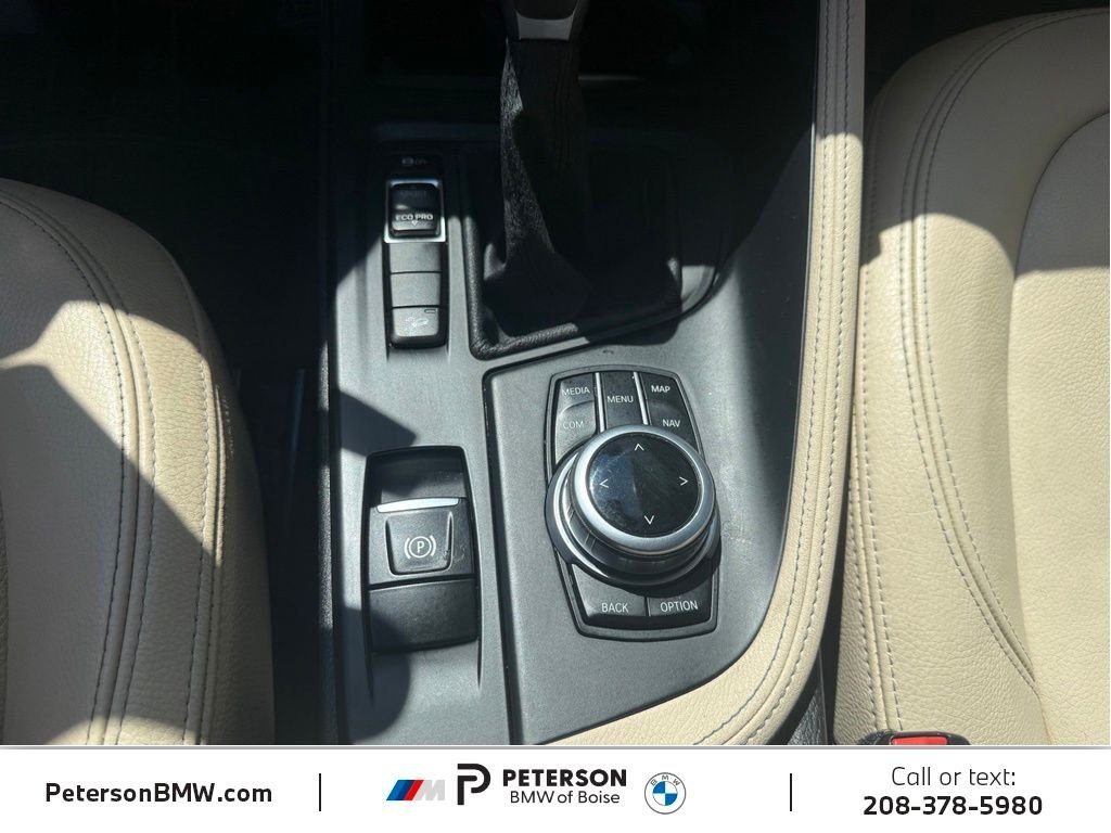 Used 2018 Blue BMW xDrive28i image 22