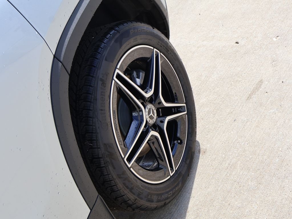 New 2026 Cirrus Silver Metallic Mercedes-Benz GLA 250 image 39
