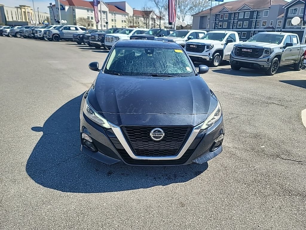 Used 2019 Nissan Altima SV with VIN 1N4BL4DV9KC217177 for sale in Macon, GA