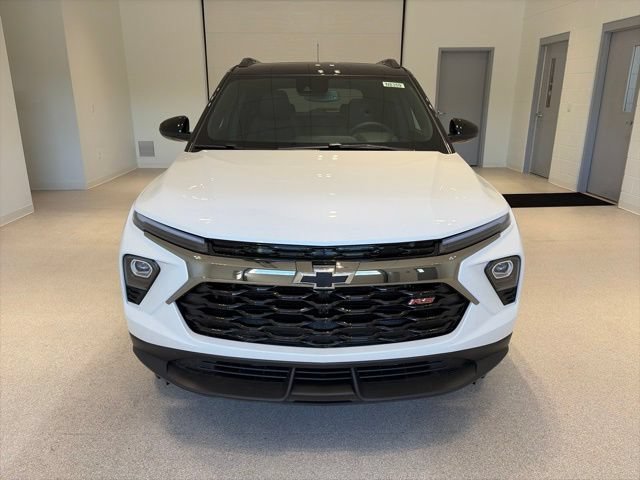 New 2026 Iridescent Pearl Tricoat Chevrolet RS image 2