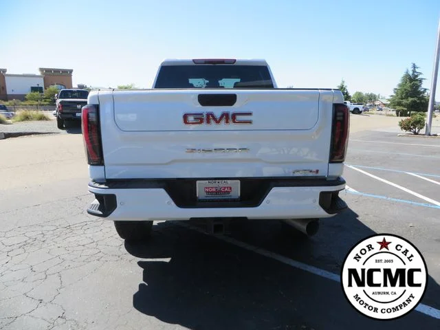Used 2025 White GMC AT4 image 4