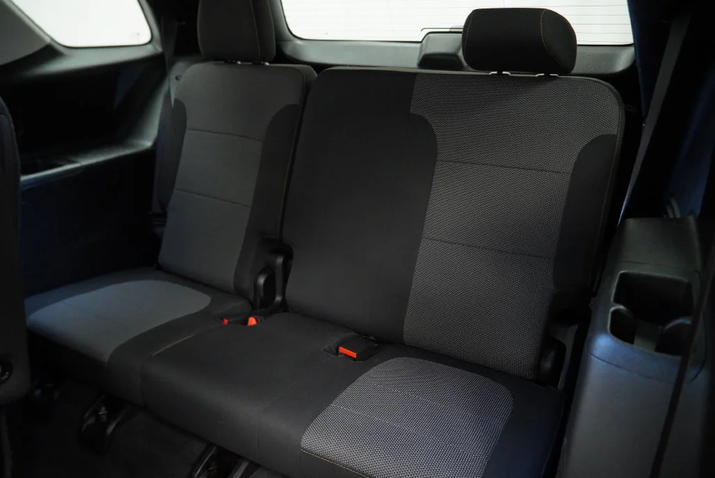 Certified Used 2018 GRAPHITE METALLIC Chevrolet LT Cloth image 10