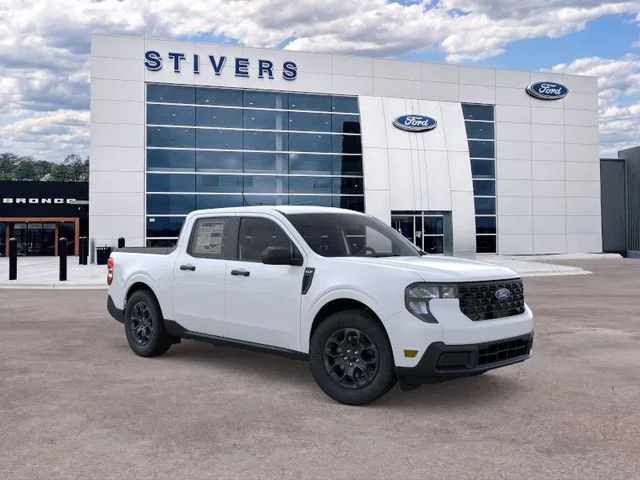 New 2026 White Ford XLT image 1