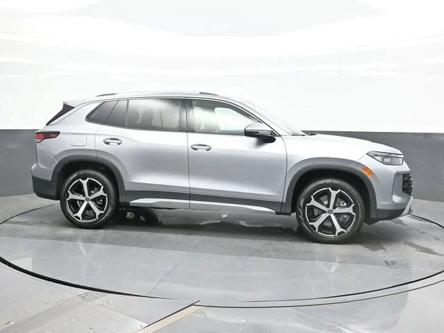 2026 Volkswagen Tiguan SE - Photo 8