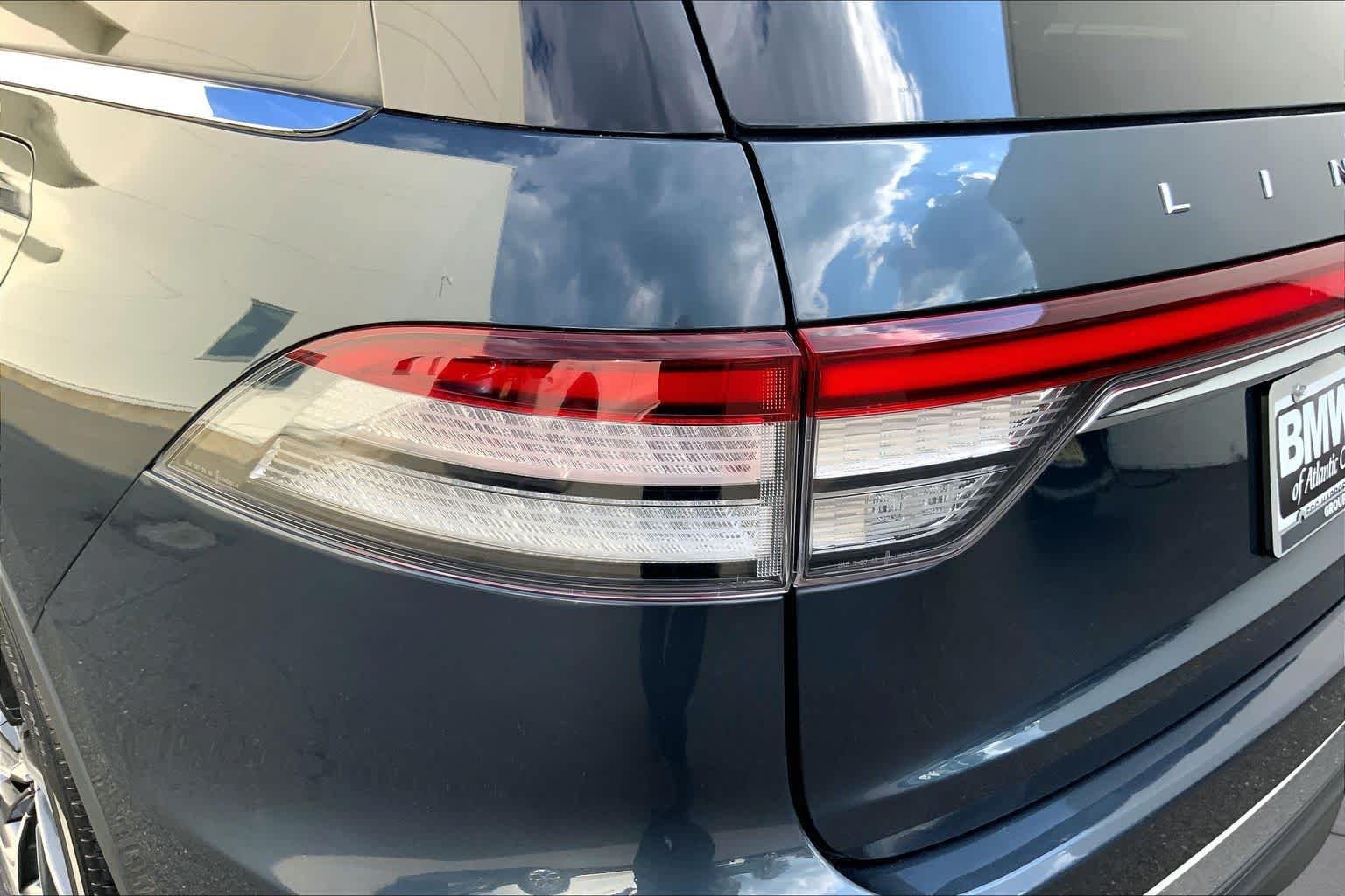 Used 2022 Flight Blue Lincoln Reserve image 27