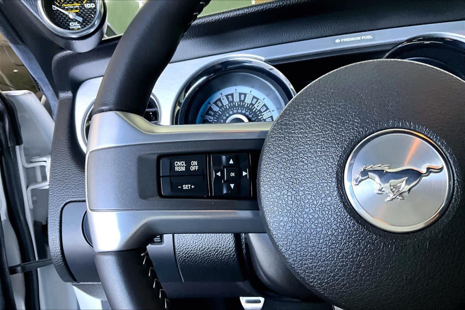 Used 2013 Performance White Ford GT Premium image 20
