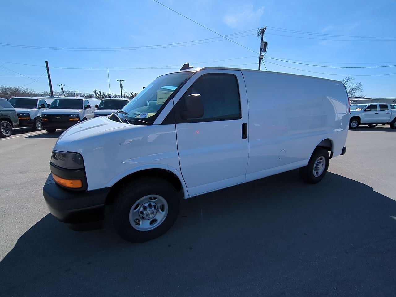 2025 Chevrolet Express 2500 Work Van HD's photo