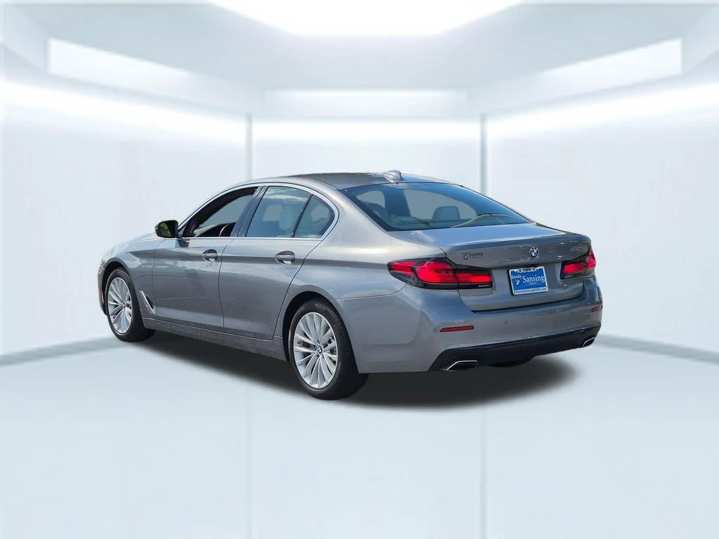 Used 2023 Gray BMW 530i image 3