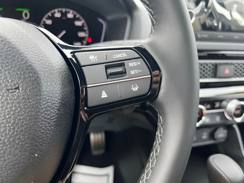 Used 2025 Gray Honda Sport Touring image 18
