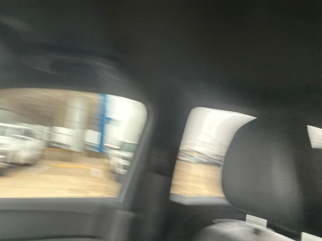 Used 2023 White Jeep Latitude image 23
