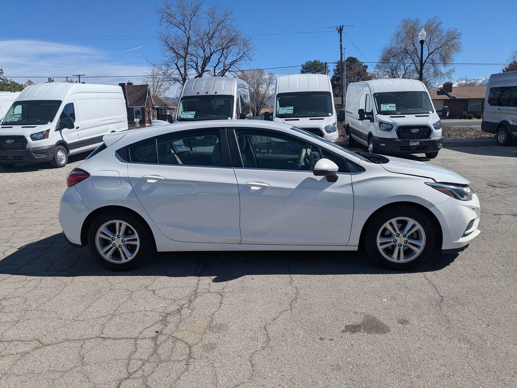 Used 2017 Chevrolet Cruze LT with VIN 3G1BE6SM1HS570342 for sale in West Valley City, UT