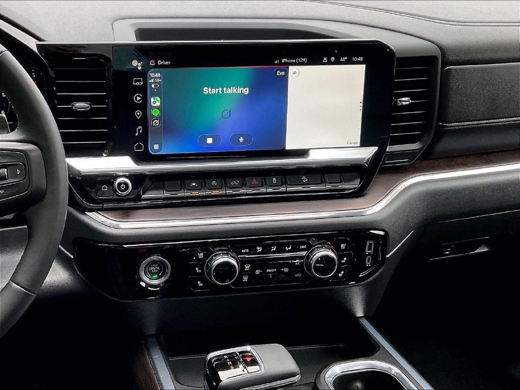 Used 2023 White GMC SLT image 18