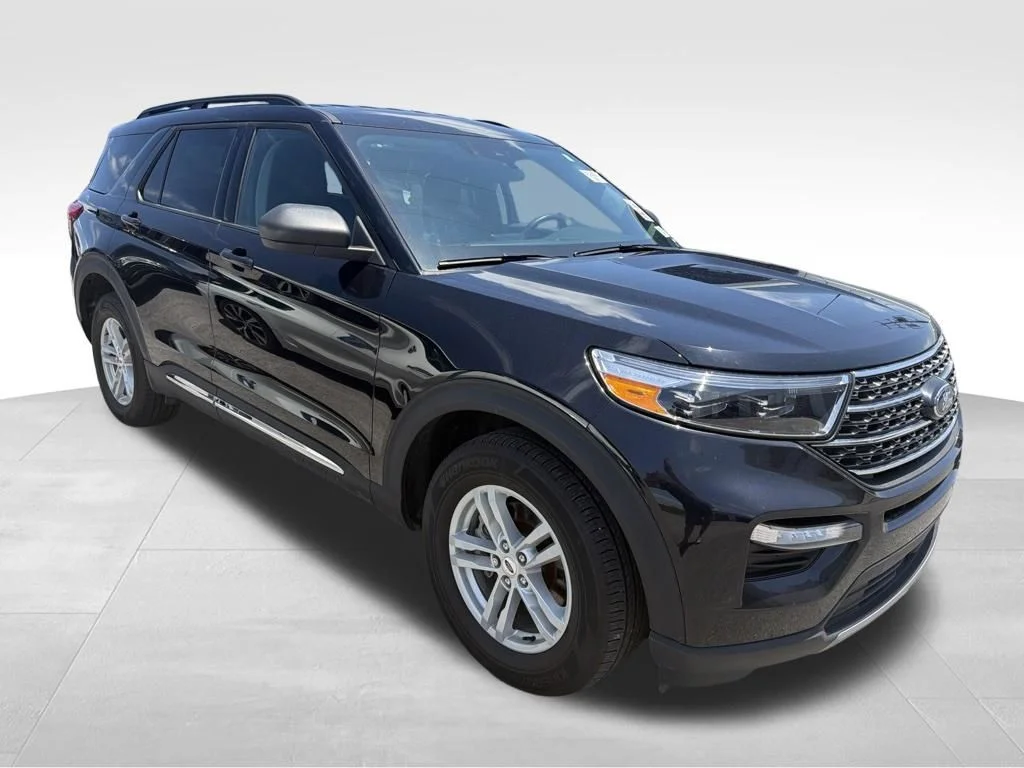 Used 2024 Black Ford XLT image 14