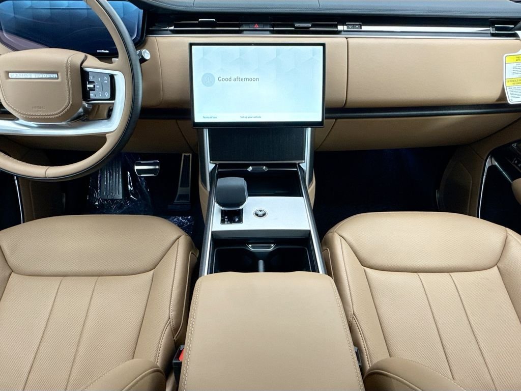 New 2026 Fuji White LAND ROVER SE 7 Seats image 13