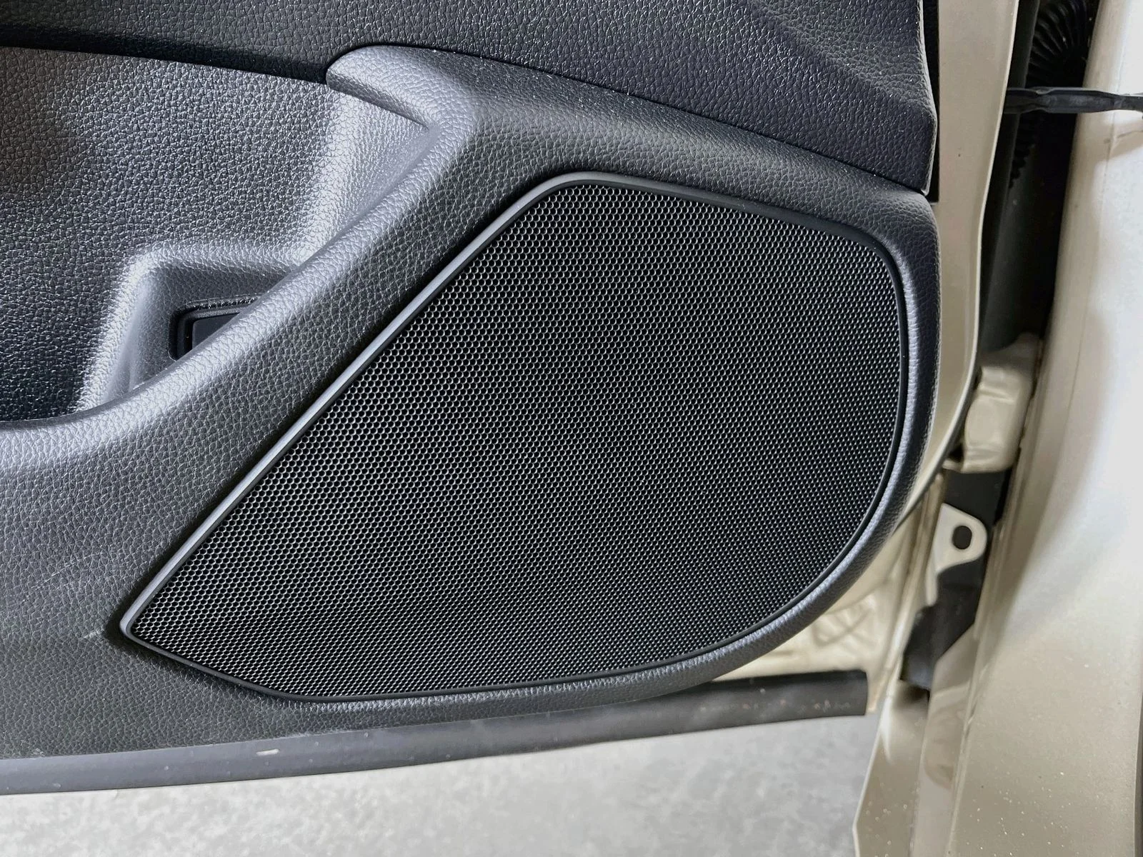 Used 2019 Beige Honda EX image 26
