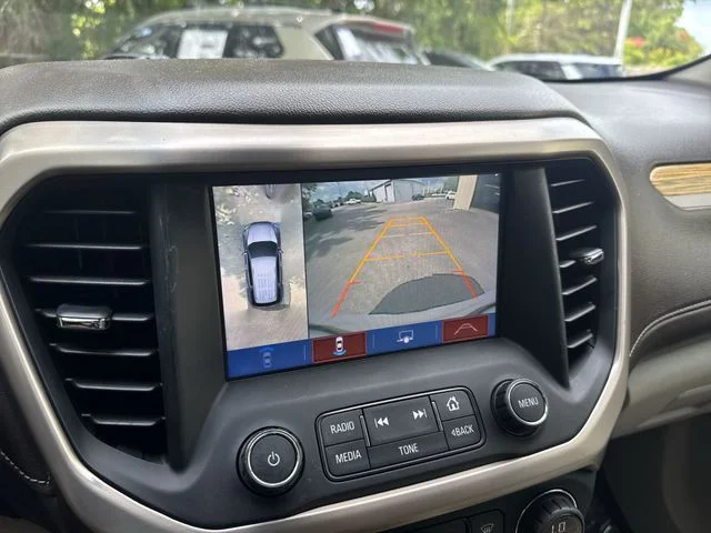 Used 2018 White GMC Denali image 25