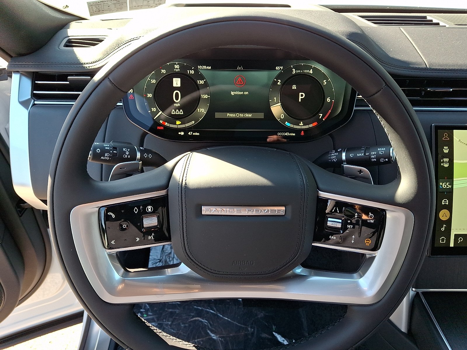 New 2027 Fuji White Land Rover SE image 14