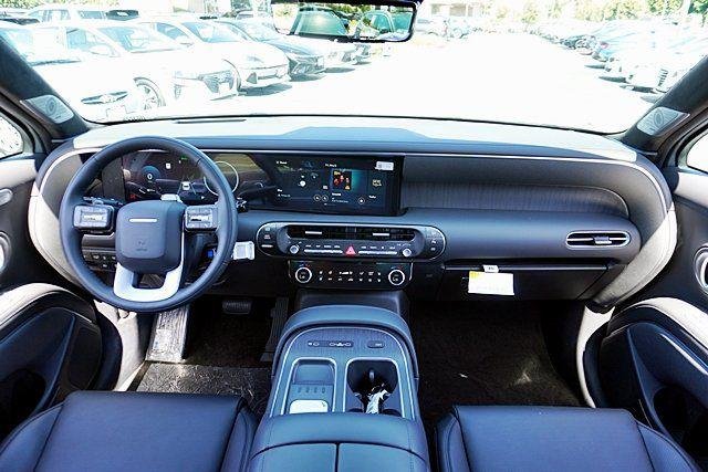 New 2026 Silver Hyundai Calligraphy AWD image 25