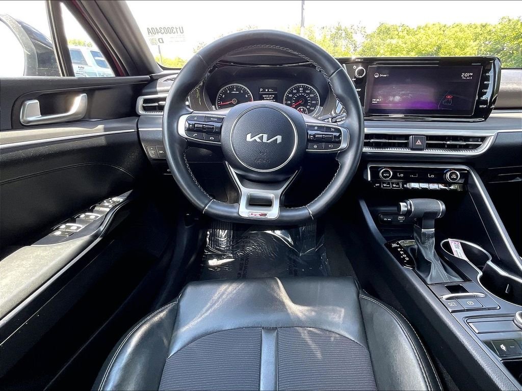 Used 2022 Passion Red Kia GT-Line image 16