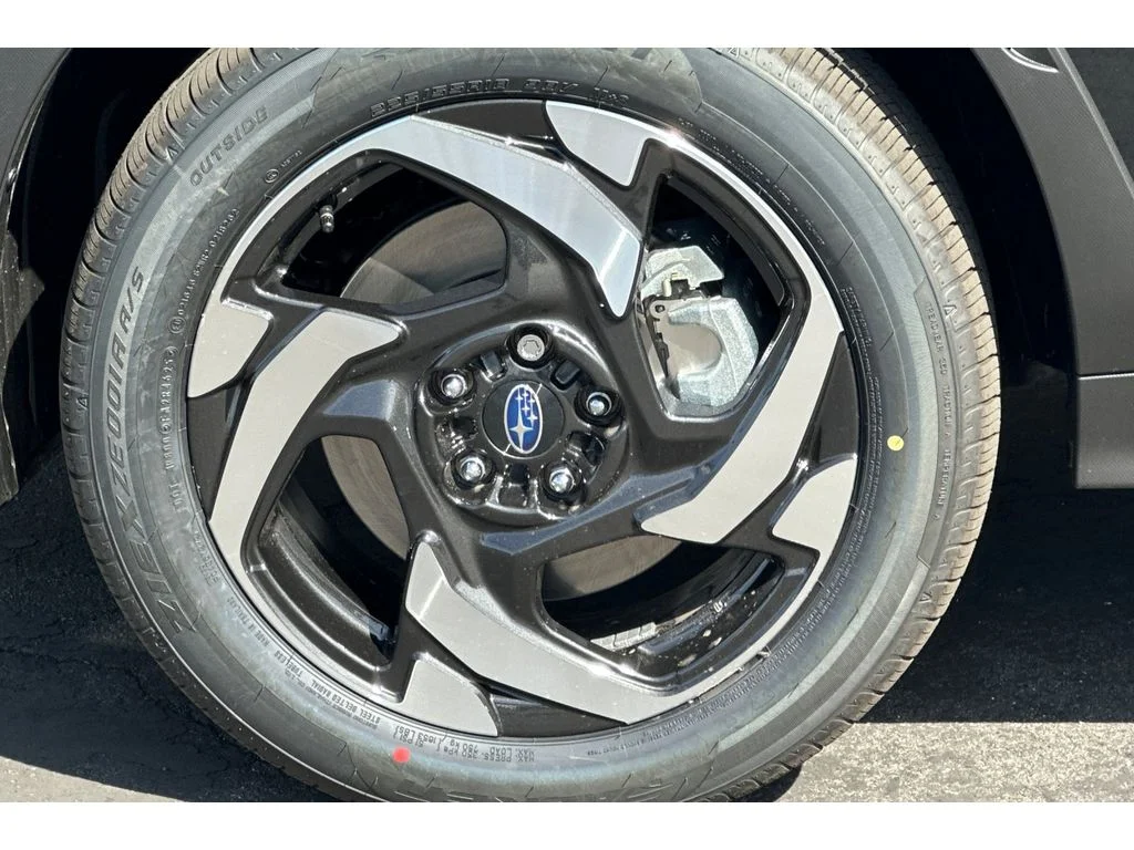 New 2026 CRYSTAL BLACK SILICA Subaru Limited Hybrid image 24