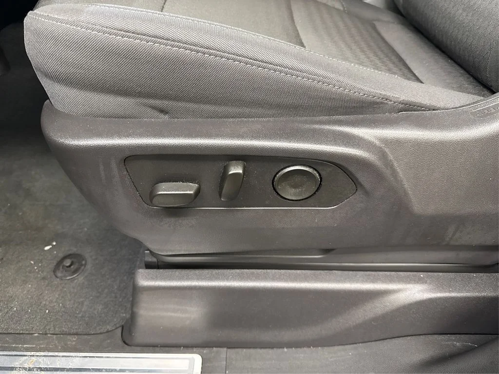 2024 Chevrolet Silverado 1500 LT - Photo 39
