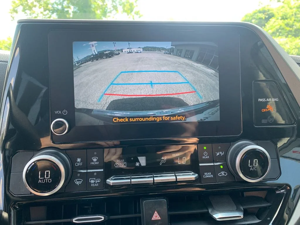Used 2023 Gray Toyota L image 23