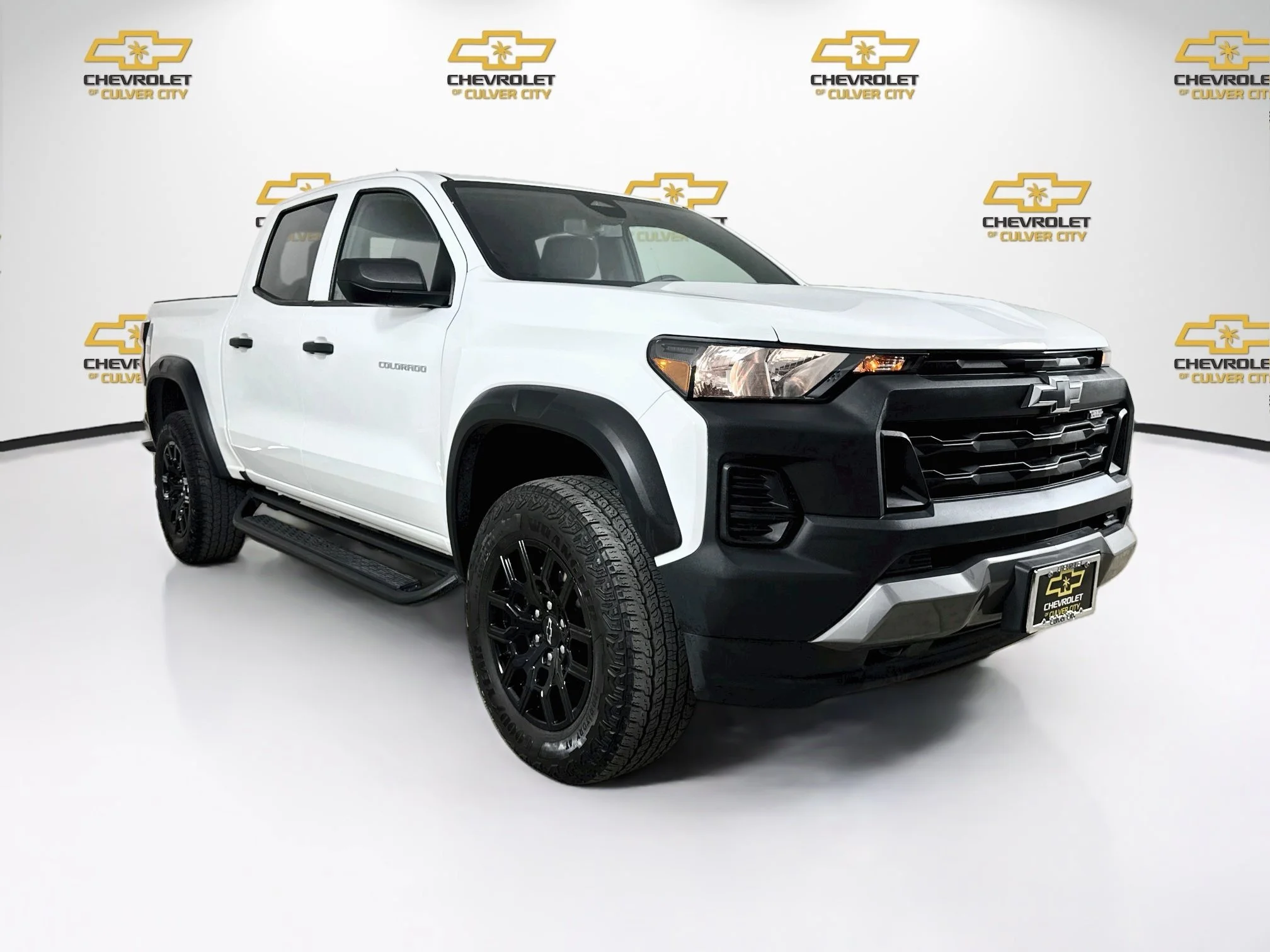 Used 2024 Summit White Chevrolet Trail Boss image 1