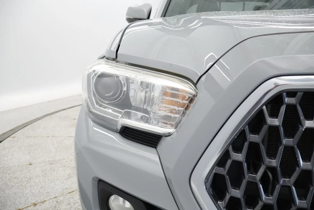 Certified Used 2018 Gray Toyota TRD Off-Road image 13