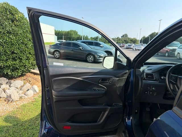 Used 2022  Honda EX-L image 24