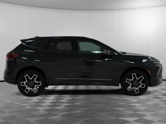Certified Used 2025 Black Chevrolet RS image 6