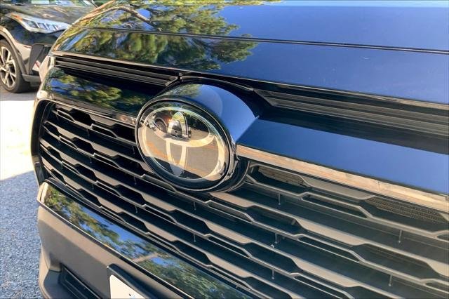 Certified Used 2020 MIDNIGHT BLACK METAL Toyota  image 28