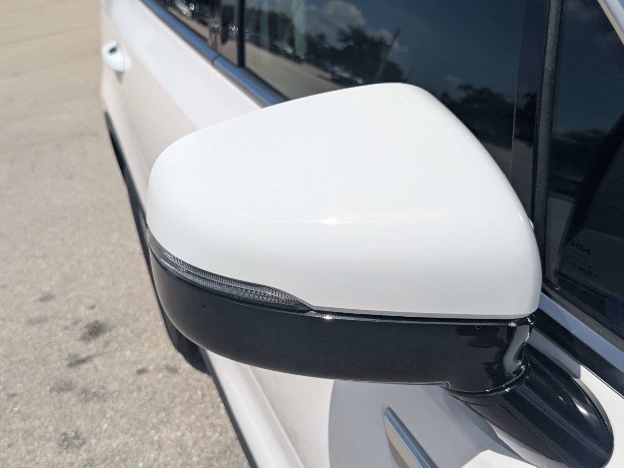 New 2026 Glacial White Kia LX image 12